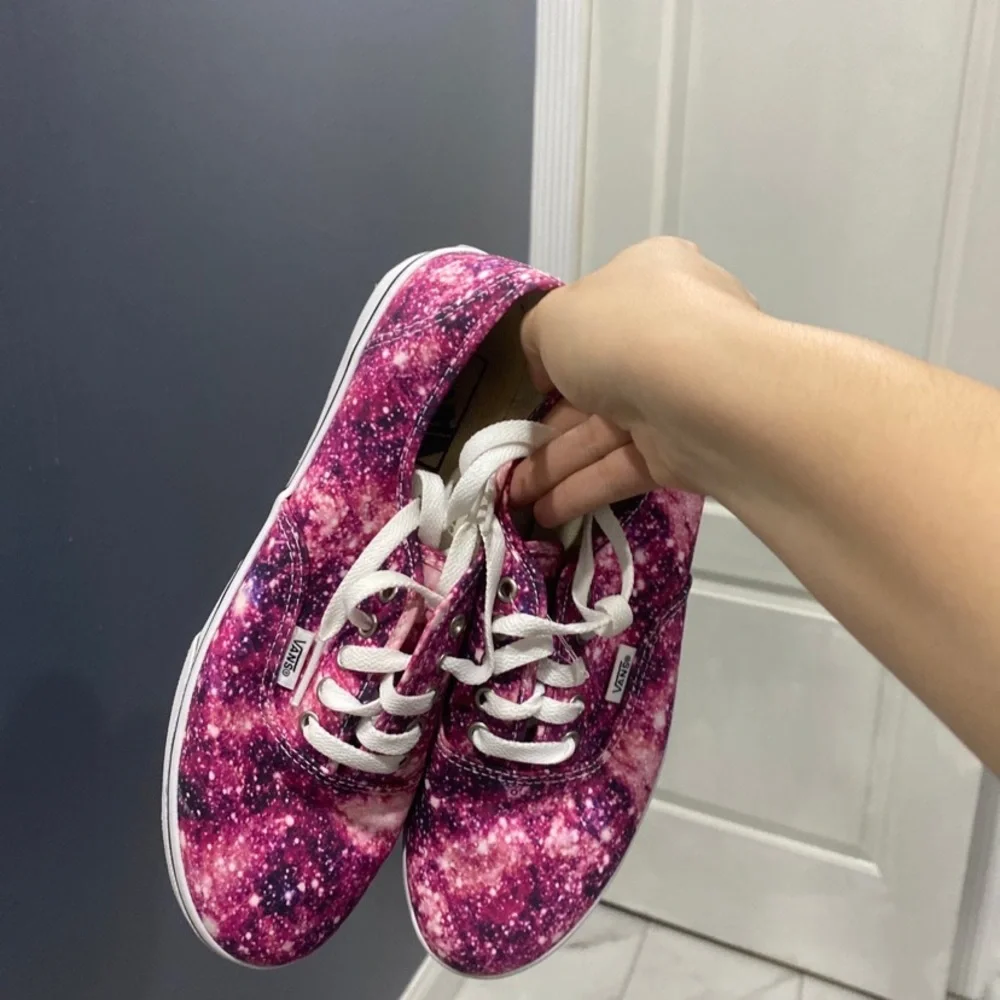 vans - Picture 5 of 6